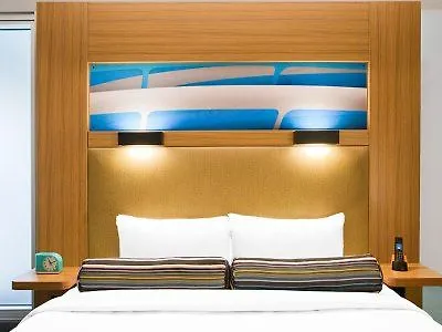 Aloft Charlotte Ballantyne Hotel